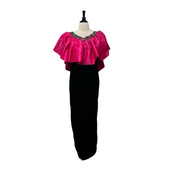 VTG‎ Lawrence Cape Velour Embellished Dress Size 6/8 - Picture 1 of 6